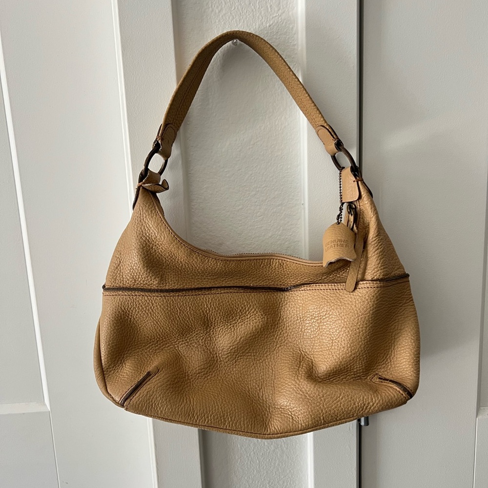 Valerie Steven’s Tan Pebbled Leather Shoulder Bag